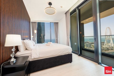3 bedrooms Apartment in Dubai, UAE No. 215830 15