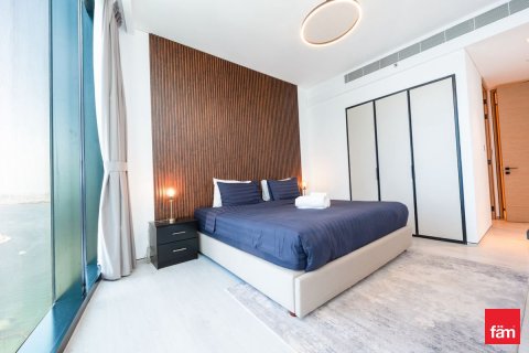 3 bedrooms Apartment in Dubai, UAE No. 215830 18