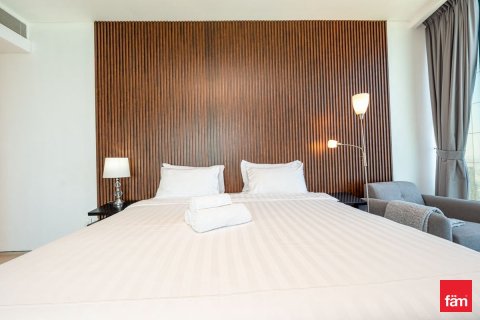3 bedrooms Apartment in Dubai, UAE No. 215830 7