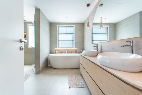 2 bedrooms Villa in Jumeirah Village Triangle, UAE No. 217109 16