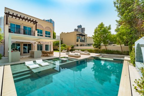 2 bedrooms Villa in Jumeirah Village Triangle, UAE No. 217109