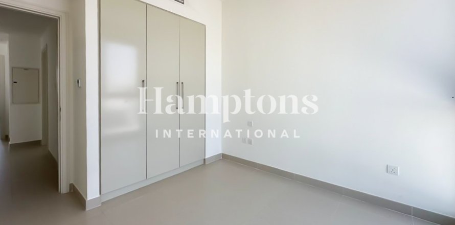 Townhouse de 3 dormitorios en Maple 3, UAE No. 220064