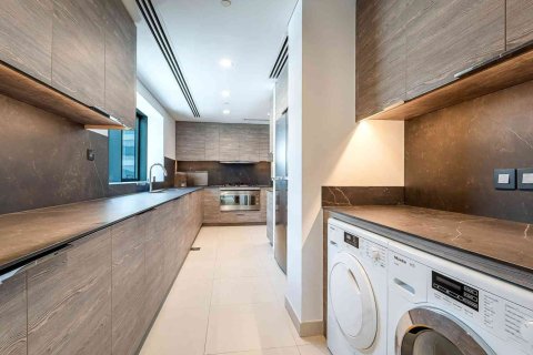 3 bedrooms Apartment in Dubai, UAE No. 217172 11