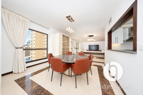 3 bedrooms Apartment in Jumeirah Beach Residence, UAE No. 208430 11