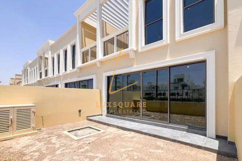 4 bedrooms Villa in Damac Lagoons, UAE No. 213384 18
