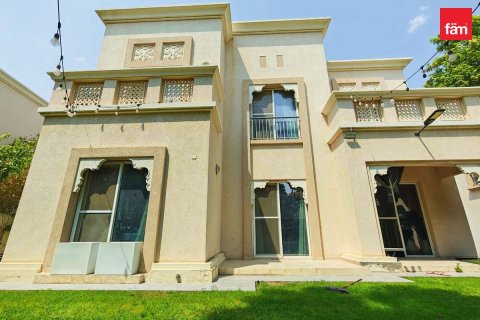 5 bedrooms Villa in Dubai, UAE No. 213883 10