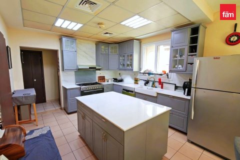 5 bedrooms Villa in Dubai, UAE No. 213883 8