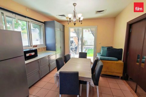 5 bedrooms Villa in Dubai, UAE No. 213883 9