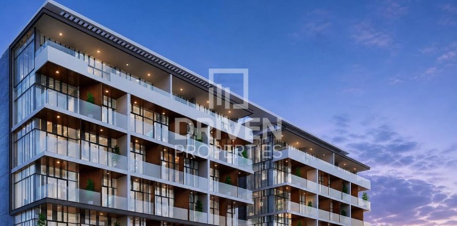 3 bedrooms Apartment in District 11, UAE No. 212153