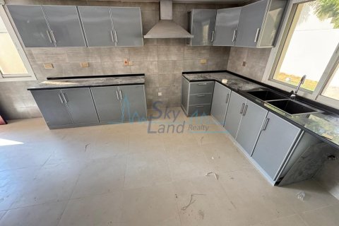 Villa de 5 dormitorios en Jumeirah, UAE No. 127105 13
