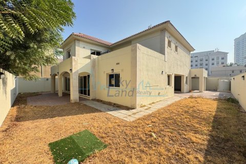 Villa de 5 dormitorios en Jumeirah, UAE No. 127105 29