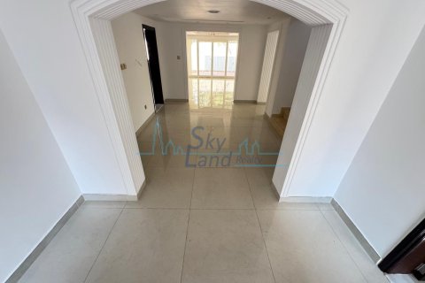 Villa de 5 dormitorios en Jumeirah, UAE No. 127105 7