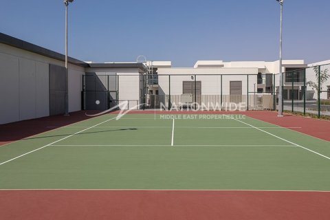 3 bedrooms Duplex in Abu Dhabi, UAE No. 134404 11