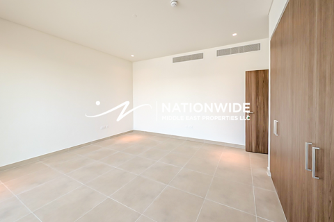3 bedrooms Duplex in Abu Dhabi, UAE No. 134404 7