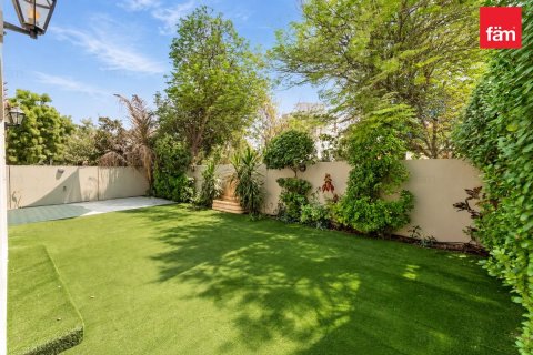 4 bedrooms Townhouse in Dubai, UAE No. 219994 3