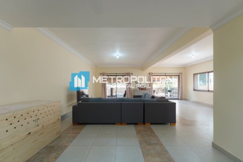 Земельный участок 1393.5м² в Халифа-Сити, ОАЭ №120535 19