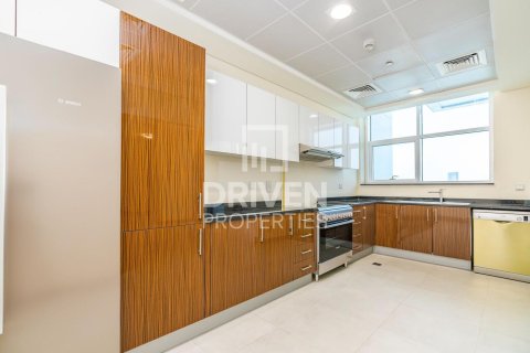 Apartment de 3 dormitorios en Marina Arcade Tower, UAE No. 202748 13