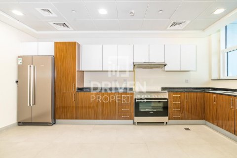 Apartment de 3 dormitorios en Marina Arcade Tower, UAE No. 202748 14