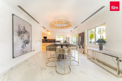 5 bedrooms Villa in Dubai, UAE No. 216137 18