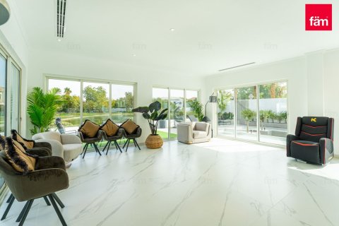 5 bedrooms Villa in Dubai, UAE No. 216137 15