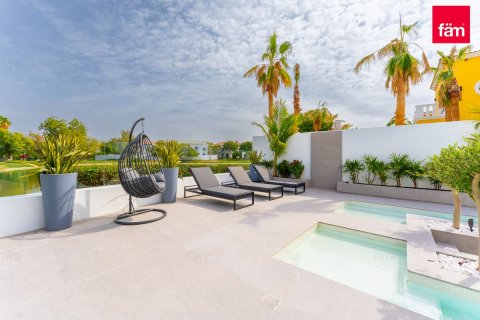 5 bedrooms Villa in Dubai, UAE No. 216137 10