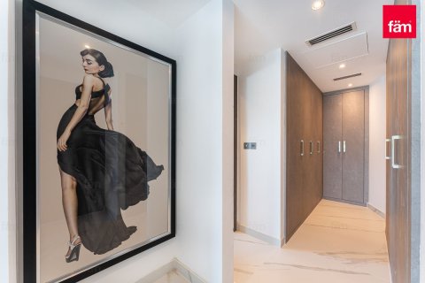 5 bedrooms Villa in Dubai, UAE No. 216137 22
