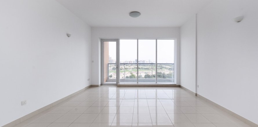 2 bedrooms Apartment in Dubai Sports City, UAE No. 212974