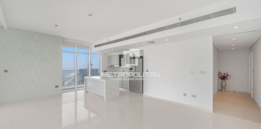 3 bedrooms Apartment in EMAAR Beachfront, UAE No. 128916