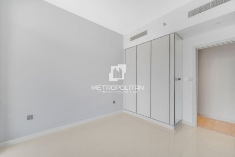 3 bedrooms Apartment in EMAAR Beachfront, UAE No. 128916 24