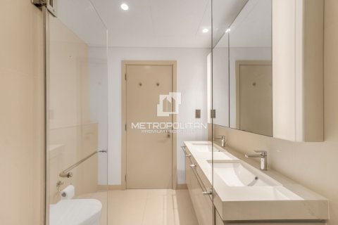 3 bedrooms Apartment in EMAAR Beachfront, UAE No. 128916 14