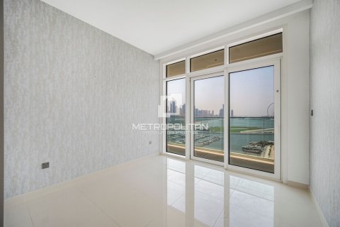 3 bedrooms Apartment in EMAAR Beachfront, UAE No. 128916 19