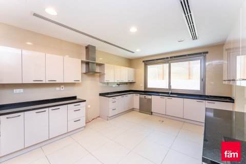 6 bedrooms Villa in Al Furjan, UAE No. 215696 18