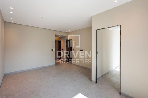 Apartment de 2 dormitorios en Al Satwa, UAE No. 215168 4