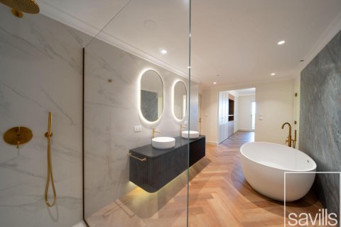 2 bedrooms Apartment in The Crescent, UAE No. 211014 3