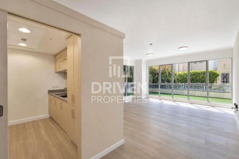 2 bedrooms Apartment in The Residences, UAE No. 215116 5