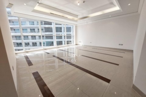 Apartment de 3 dormitorios en Corniche Road, UAE No. 24801 3
