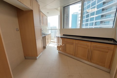 Apartment de 3 dormitorios en Corniche Road, UAE No. 24801 14