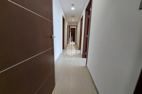 Apartment de 3 dormitorios en Corniche Road, UAE No. 24801 13