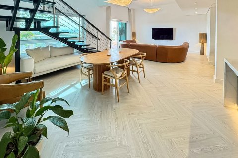 3 bedrooms Duplex in Jumeirah Heights, UAE No. 223386 5
