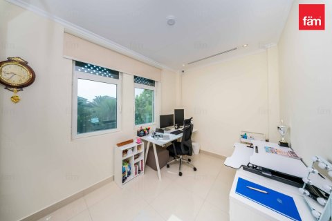 Villa de 3 dormitorios en Dubai, UAE No. 223696 21
