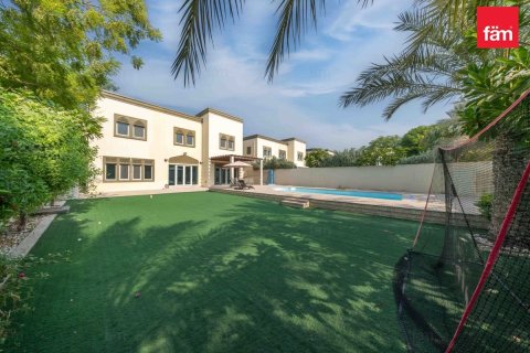 Villa de 3 dormitorios en Dubai, UAE No. 223696 4
