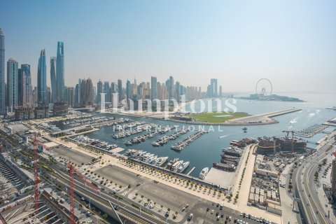 Apartment de 3 dormitorios en Dubai Harbour, UAE No. 162901 4