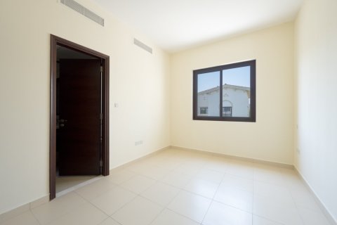 3 bedrooms Villa in Reem, UAE No. 213010 4