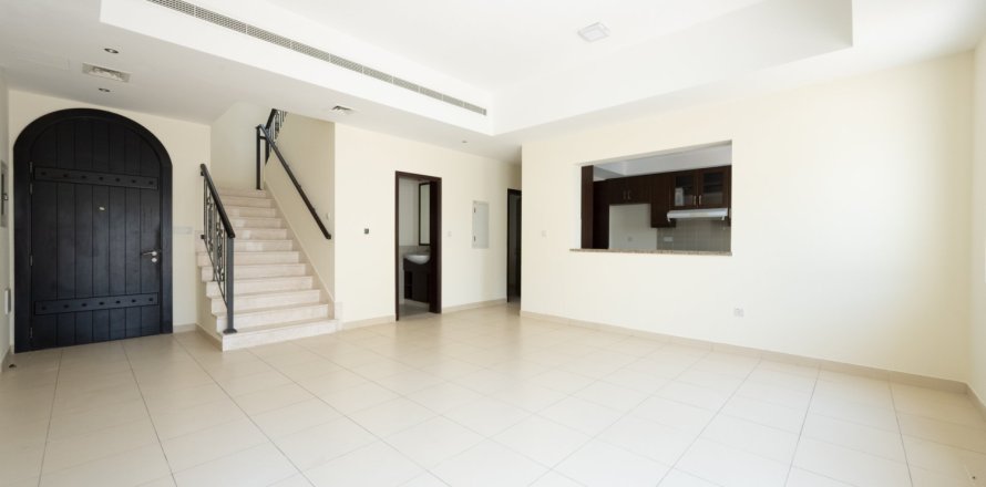3 bedrooms Villa in Reem, UAE No. 213010