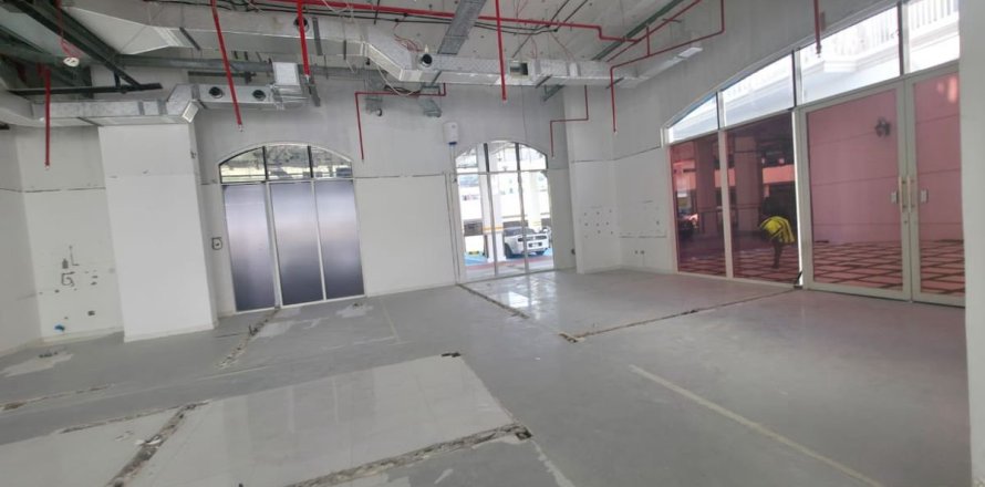 Магазин 120.1м² в Дубай, ОАЭ №156888