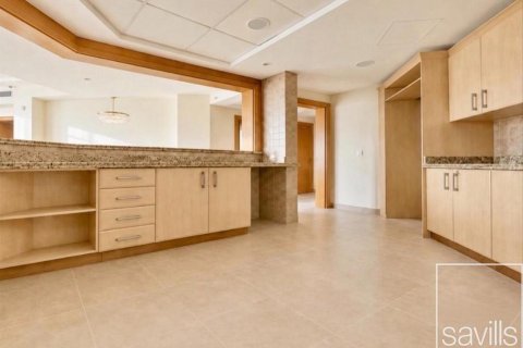 Apartment de 3 dormitorios en Shoreline Apartments, UAE No. 220473 4