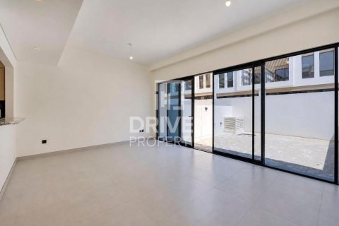 3 bedrooms Townhouse in Damac Lagoons, UAE No. 212344 3