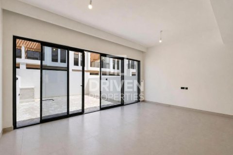 3 bedrooms Townhouse in Damac Lagoons, UAE No. 212344 2