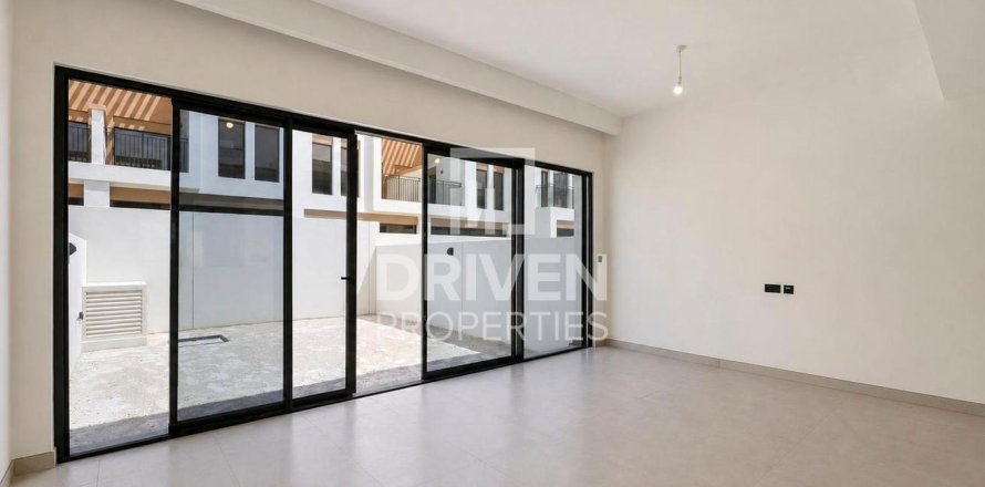 3 bedrooms Townhouse in Damac Lagoons, UAE No. 212344