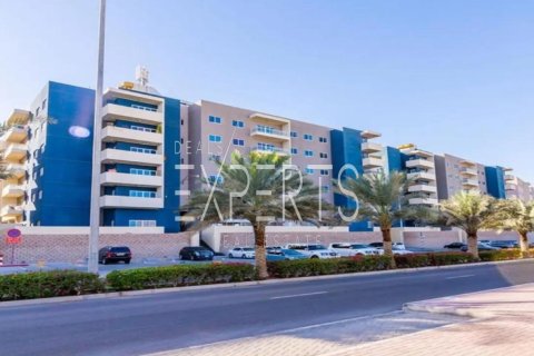 Apartment de 3 dormitorios en Al Reef, UAE No. 224038